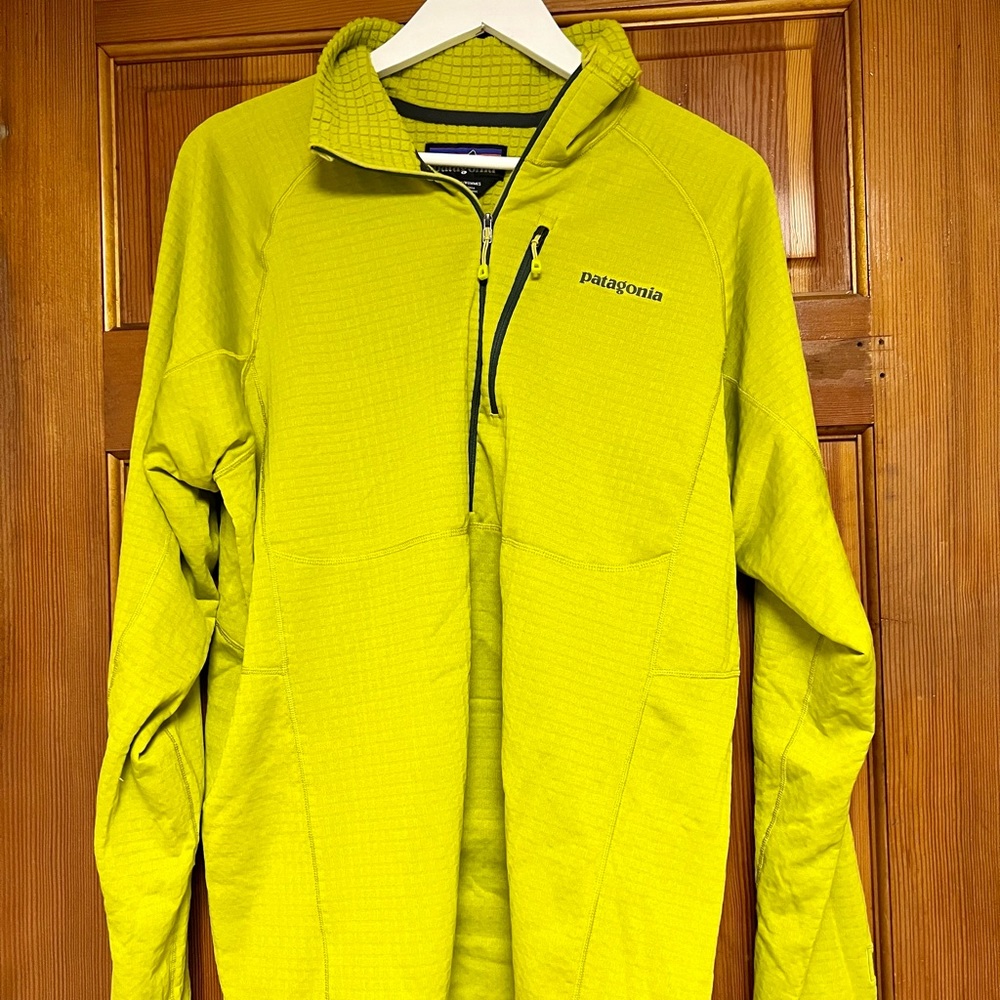 Patagonia half-zip R1 fleece